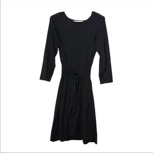 Tommy Bahama black knit sleeves